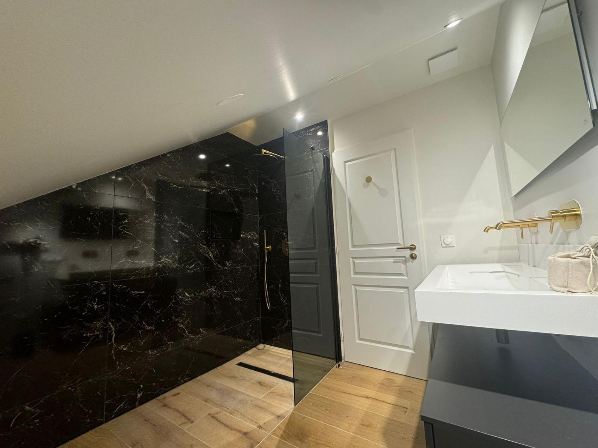 Appartements Confortables Avec Vue Montagne - Residence Villa Belle Fleur Chateau-Ville-Vieille Экстерьер фото