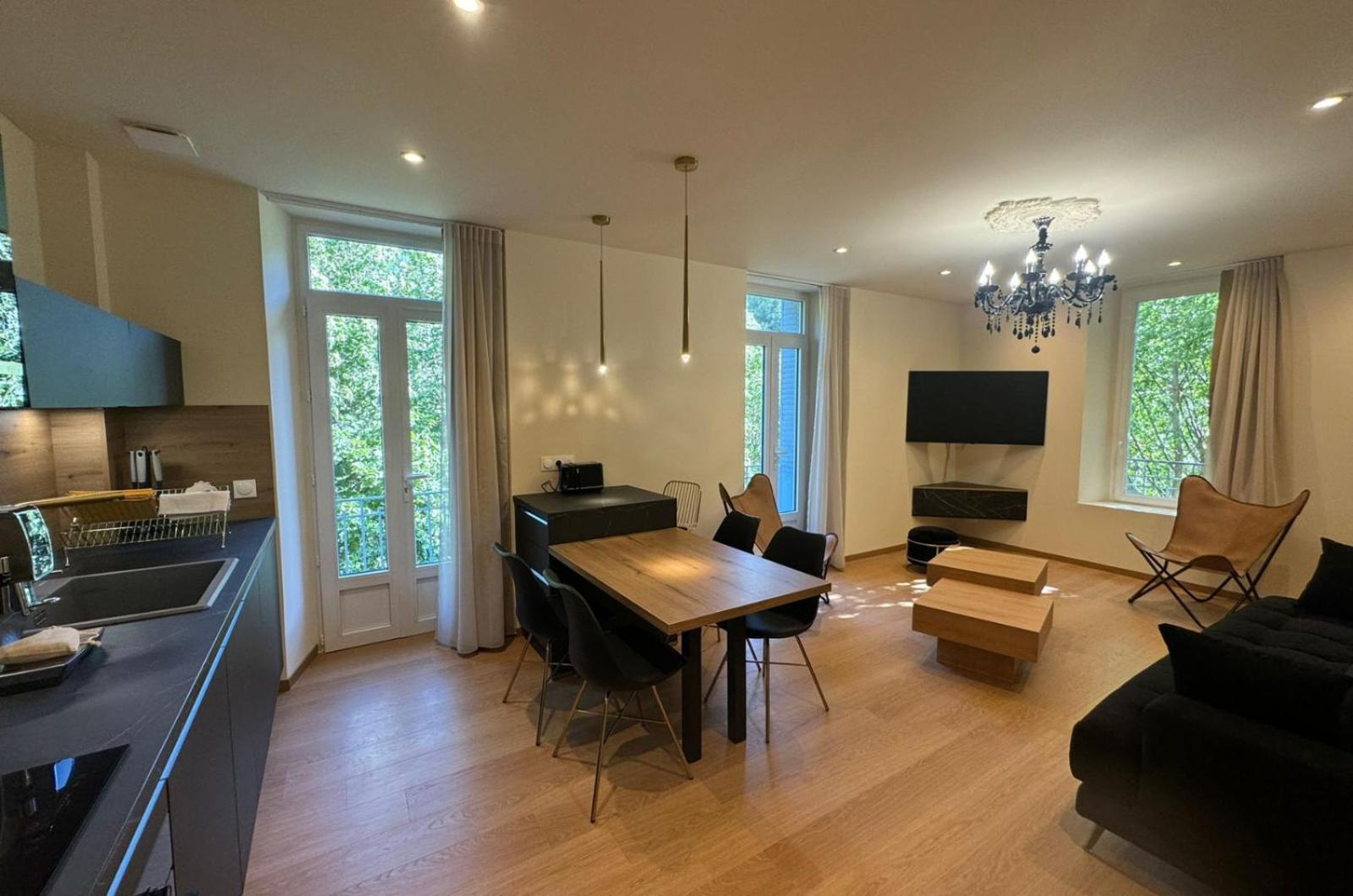 Appartements Confortables Avec Vue Montagne - Residence Villa Belle Fleur Chateau-Ville-Vieille Экстерьер фото